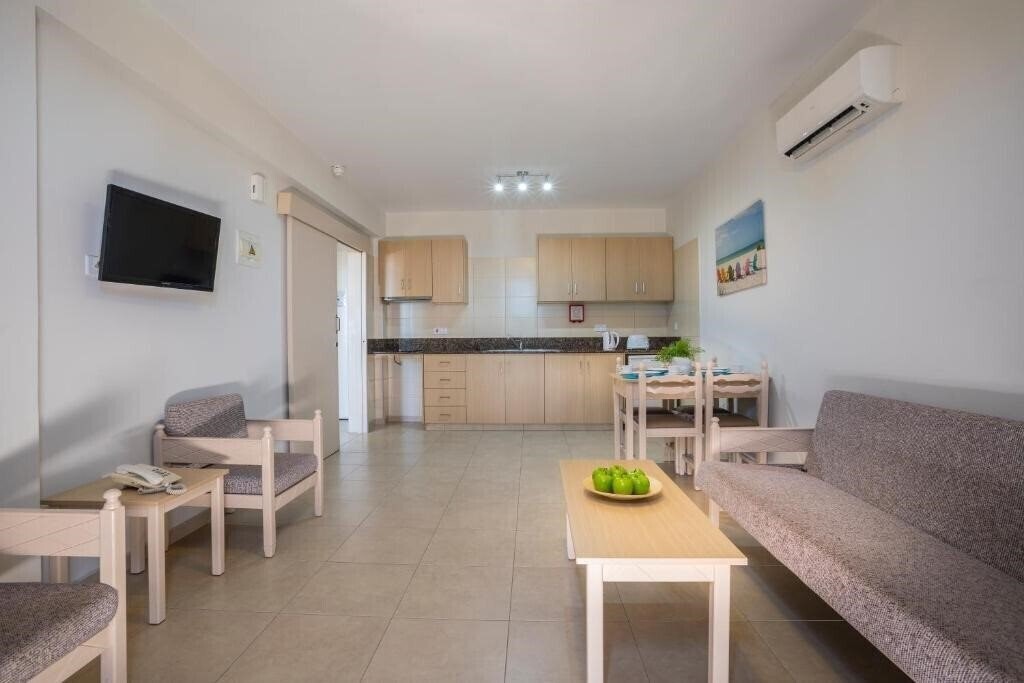 Изображение Christabelle Hotel Apartments 3*