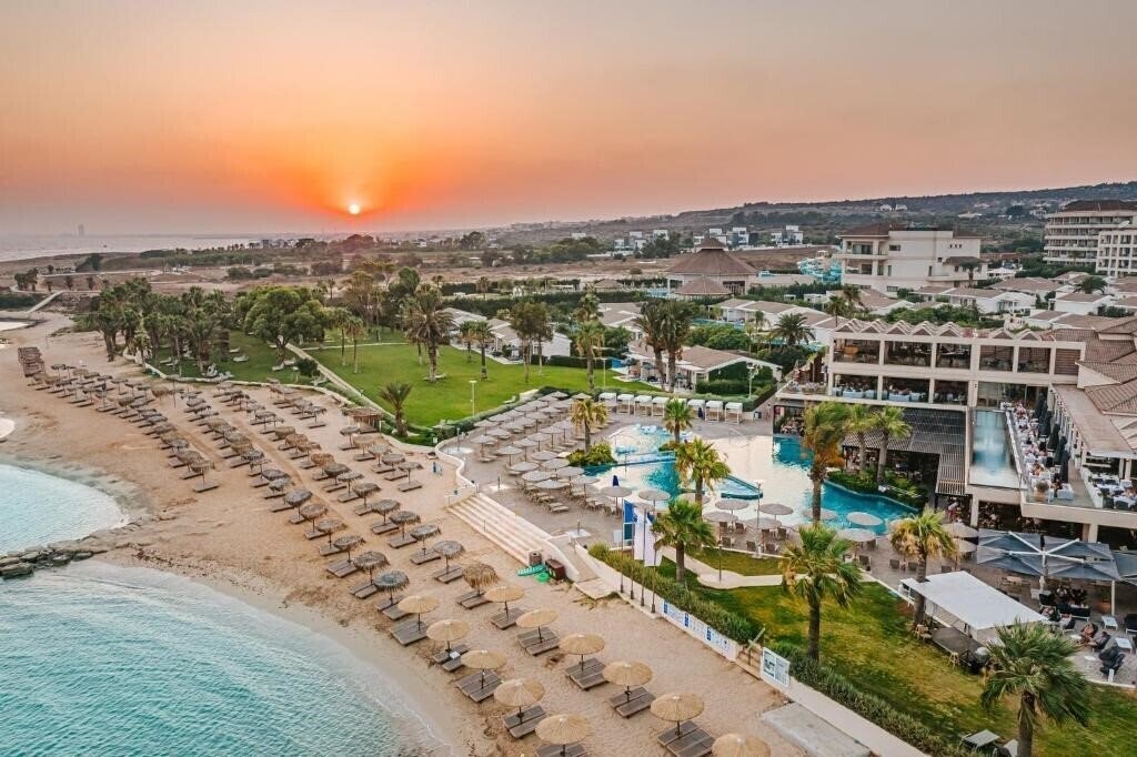 Фото Mare Ayia Napa (ex. Atlantica Mare Village Ayia Napa) 5*