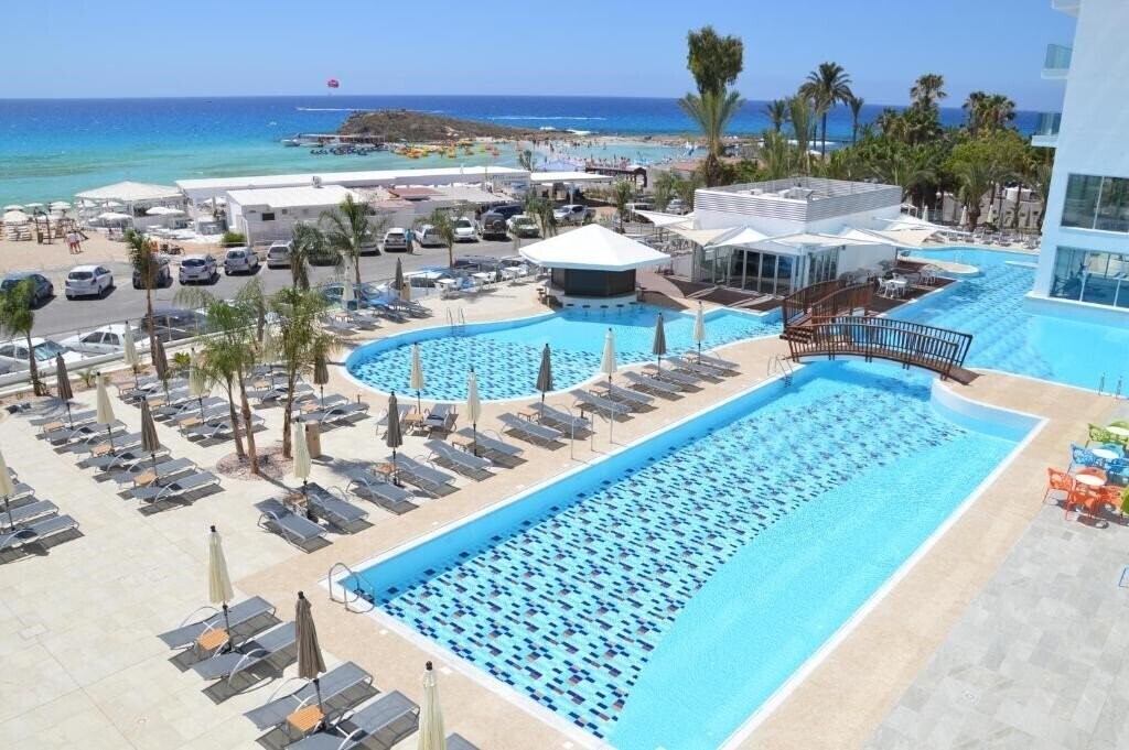 Картинка Vassos Nissi Plage 4*