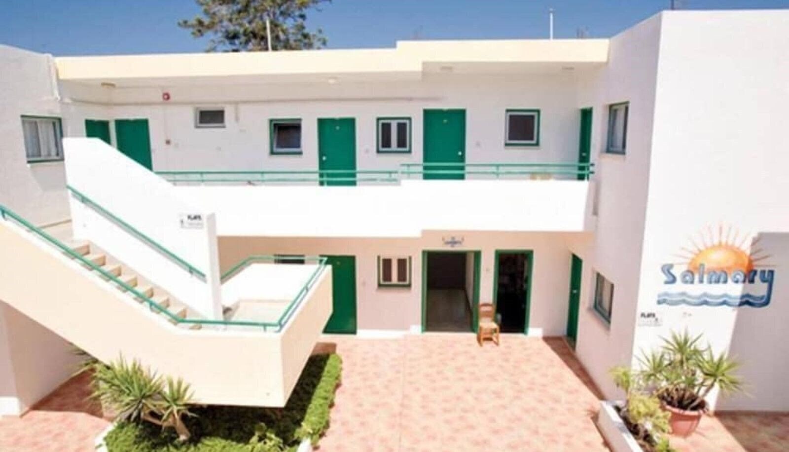 Hotel Salmary Hotel Apartments 2*