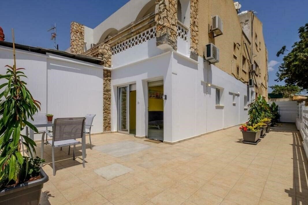 Hotel Gabinos 1br 3*