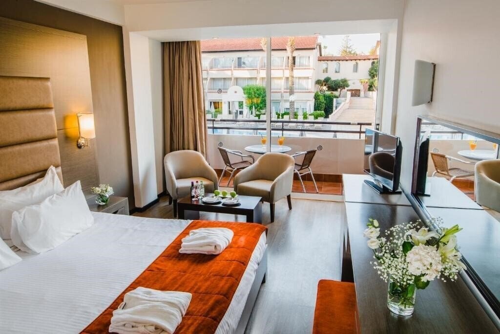 Zdjęcie Napa Plaza 4*
