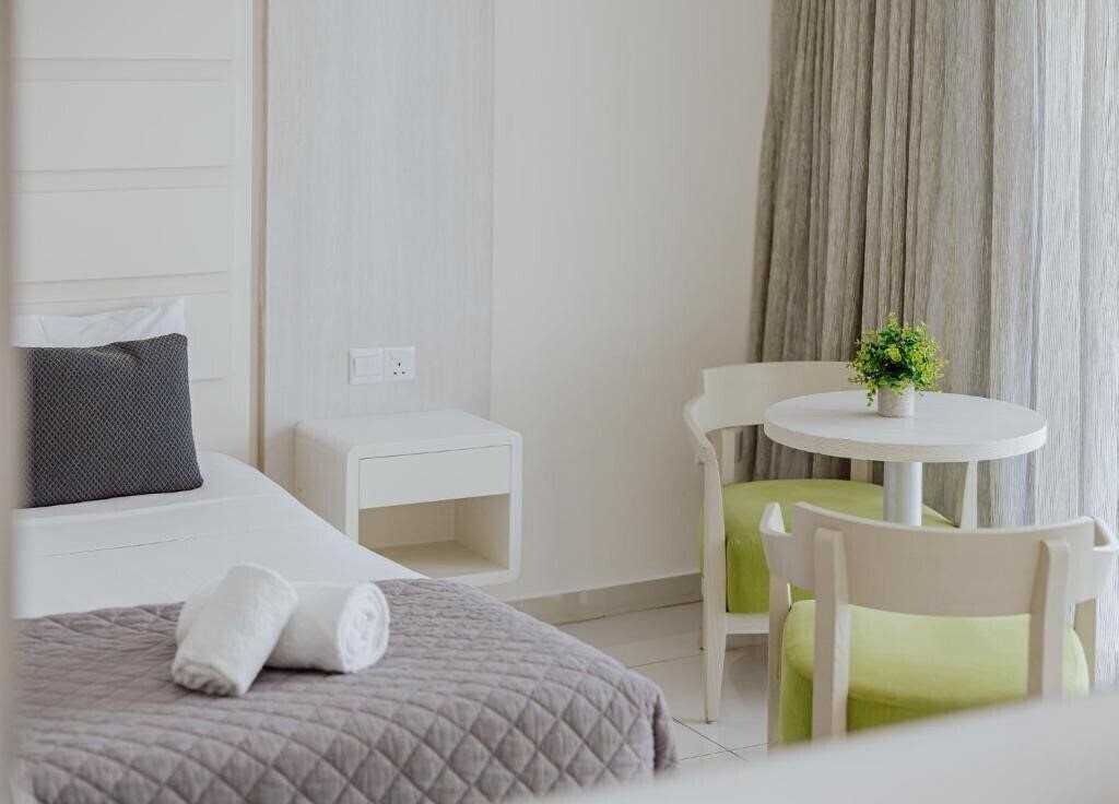 Фото Tasia Maris Oasis 4*