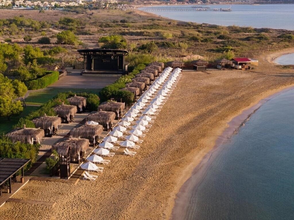 Фотографія Concorde Resort & Casino Hotel 5*