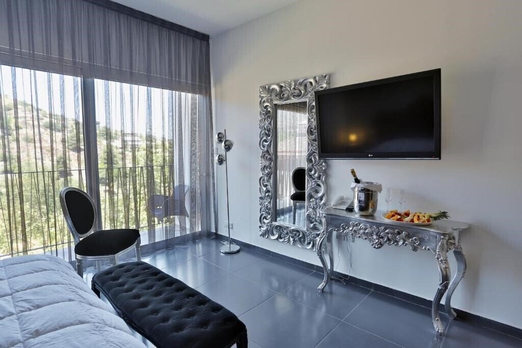 Zdjęcie Crystal Hotel 3*