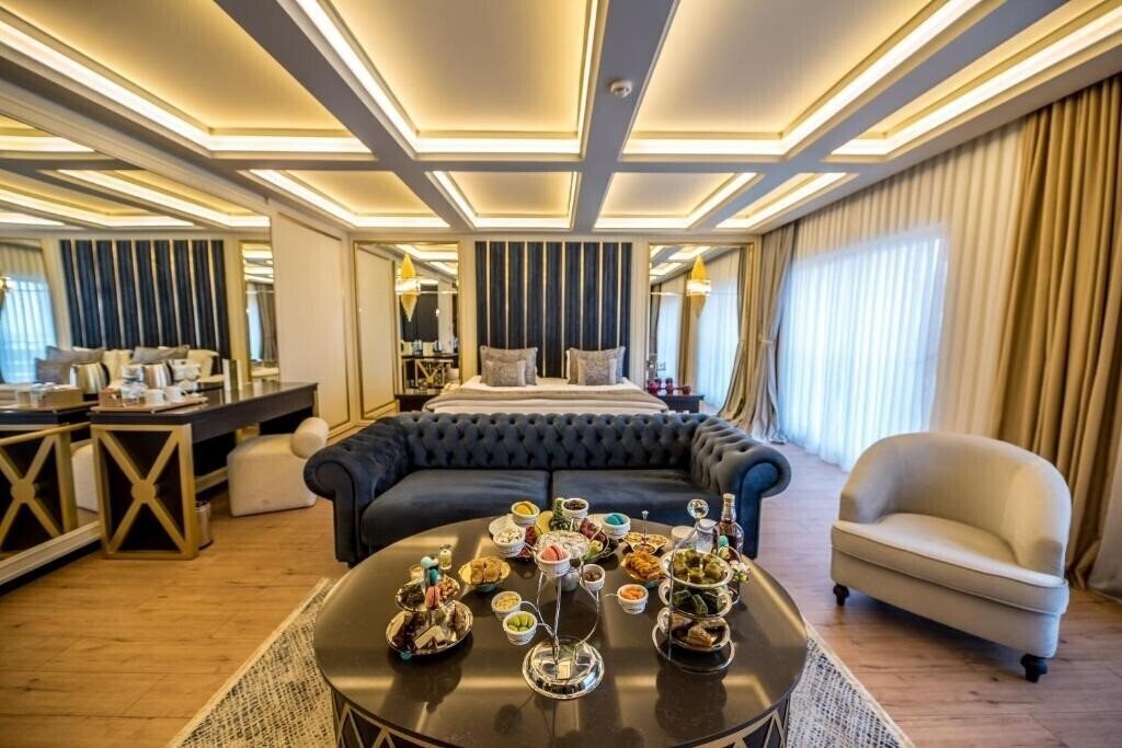 Готель Grand Pasha Hotel 5*