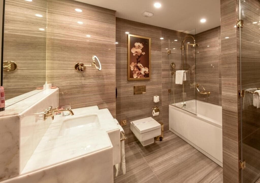 Zdjęcie Rocks Hotel 5*