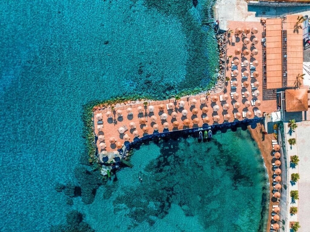 Готель Riverside Garden Resort 4*