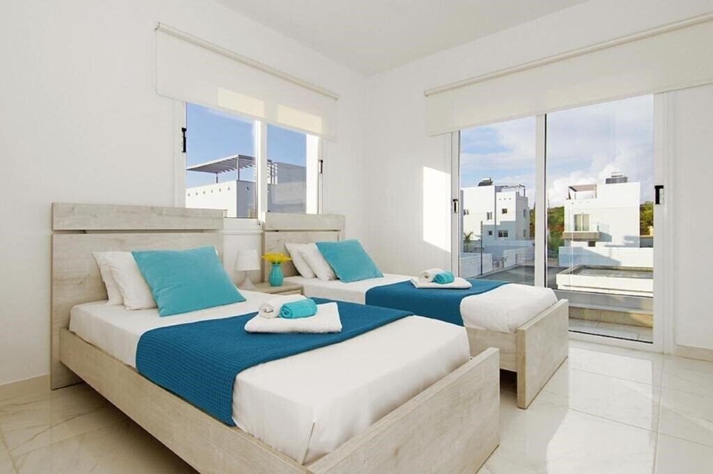 Zdjęcia Villa Eden By Amy Villas 3*