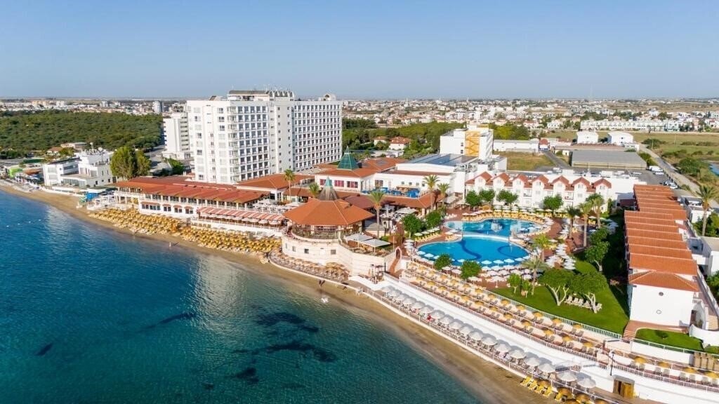 Готель Salamis Bay Conti (Famagusta) 5*