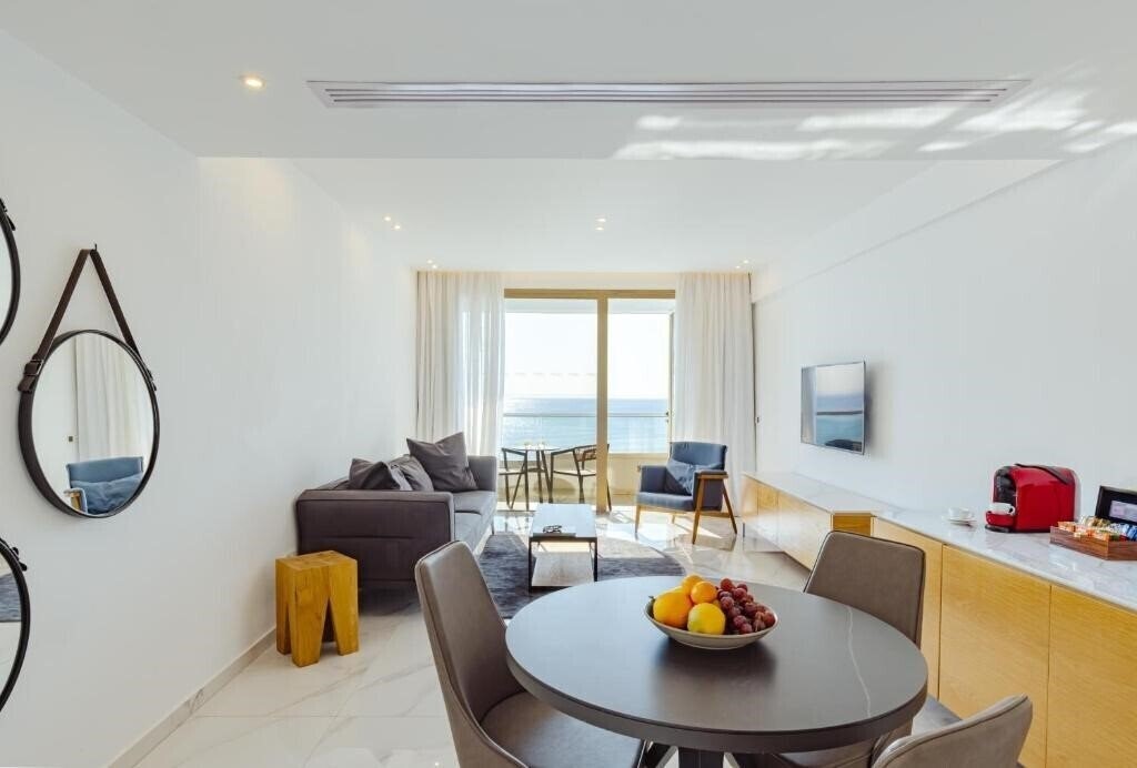 Obraz Golden Bay Beach Hotel 5*