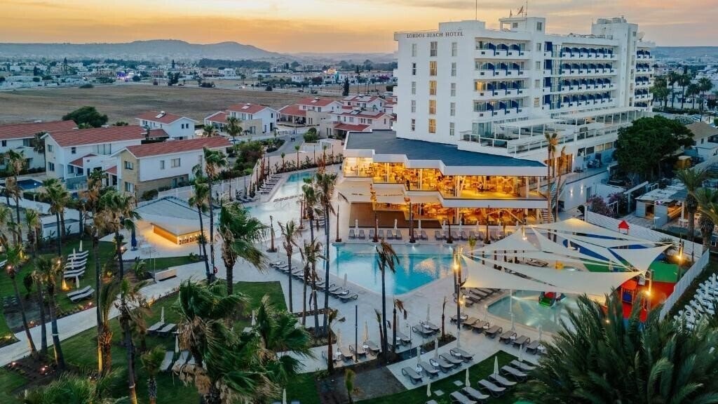 Hotel Lordos Beach Hotel 4*