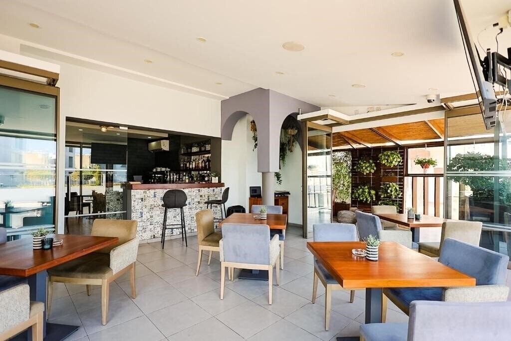 Obraz Mikes Kanarium City Hotel 3*