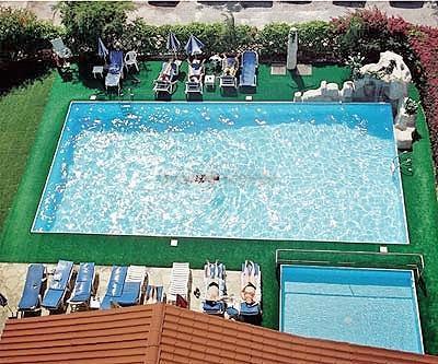 Фотографія Estella Hotel Apartments 2*