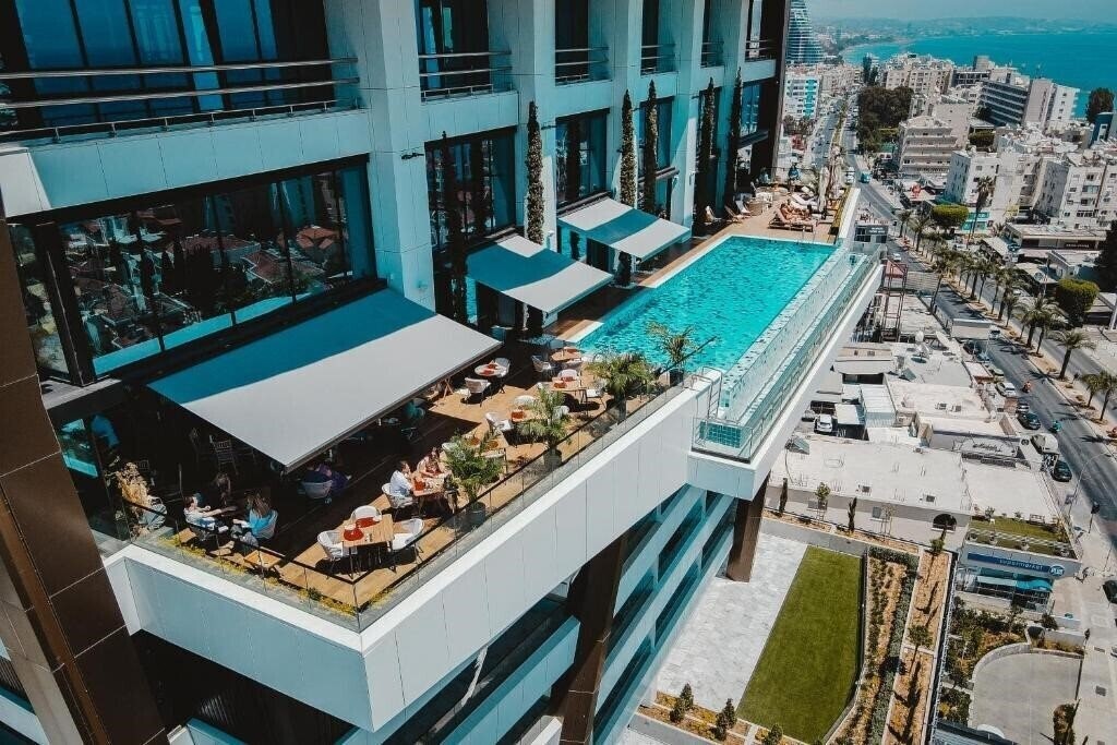 Изображение The Icon Limassol 5*