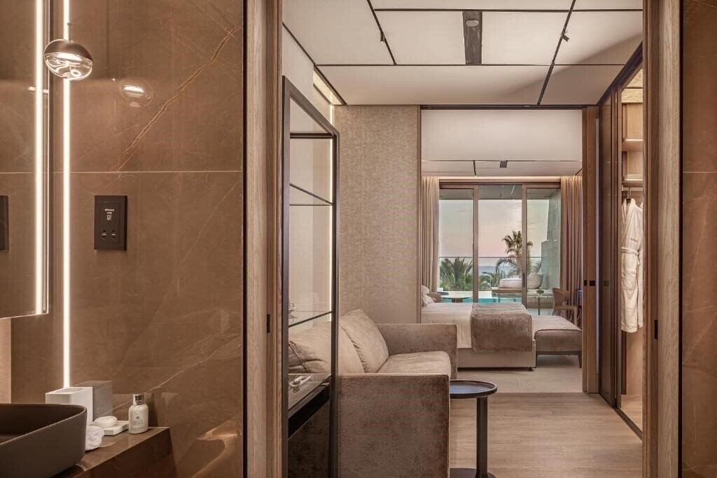 Zdjęcie Amathus Residences 5*