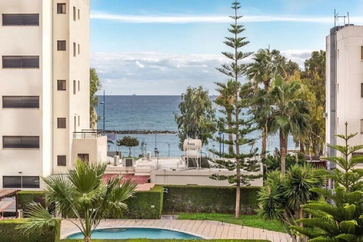 Hotel Marinas Flat Limassol 3*