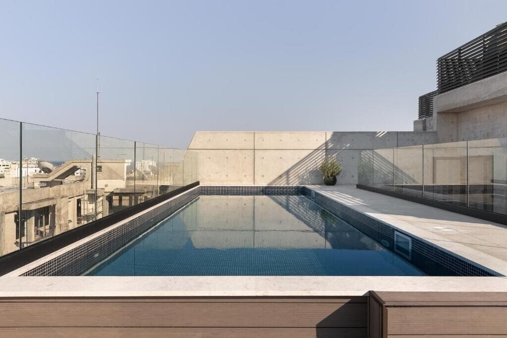 Hotel White City Limassol Aparthotel 4*