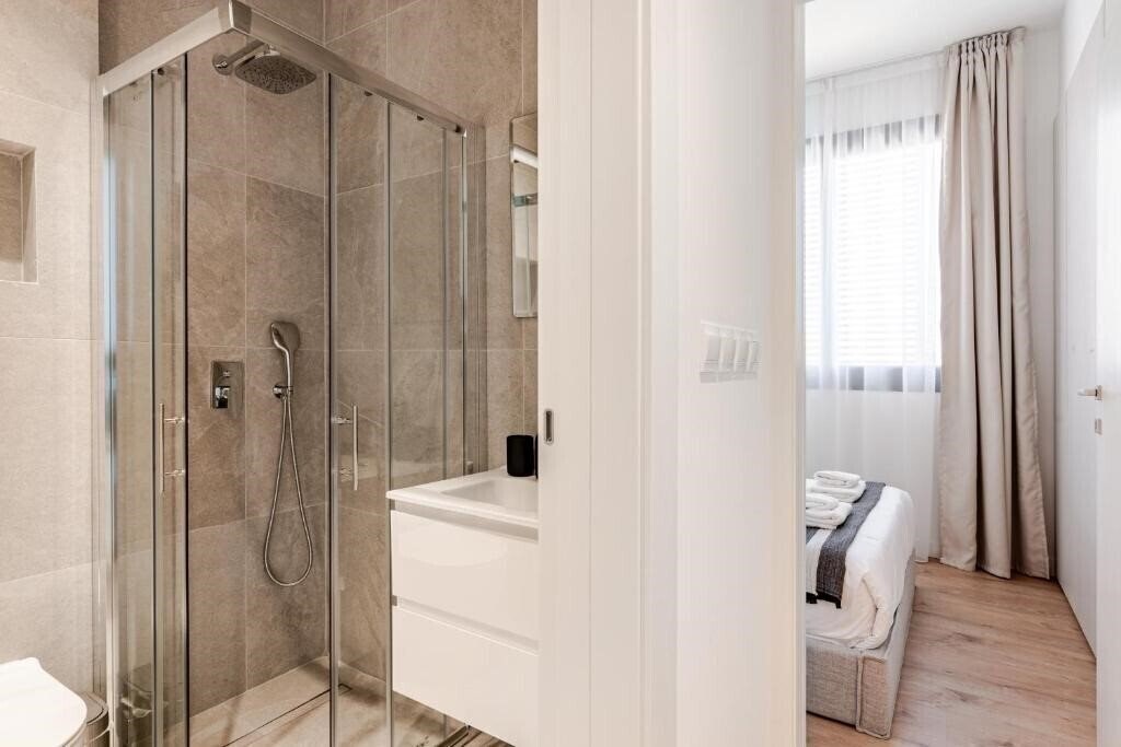 Zdjęcie Yamas Urban Living Sunny Pool Penthouse 4*