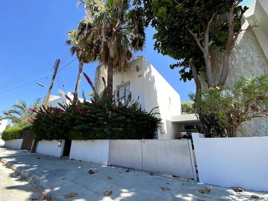 Фотографія Pearl Villa 4*