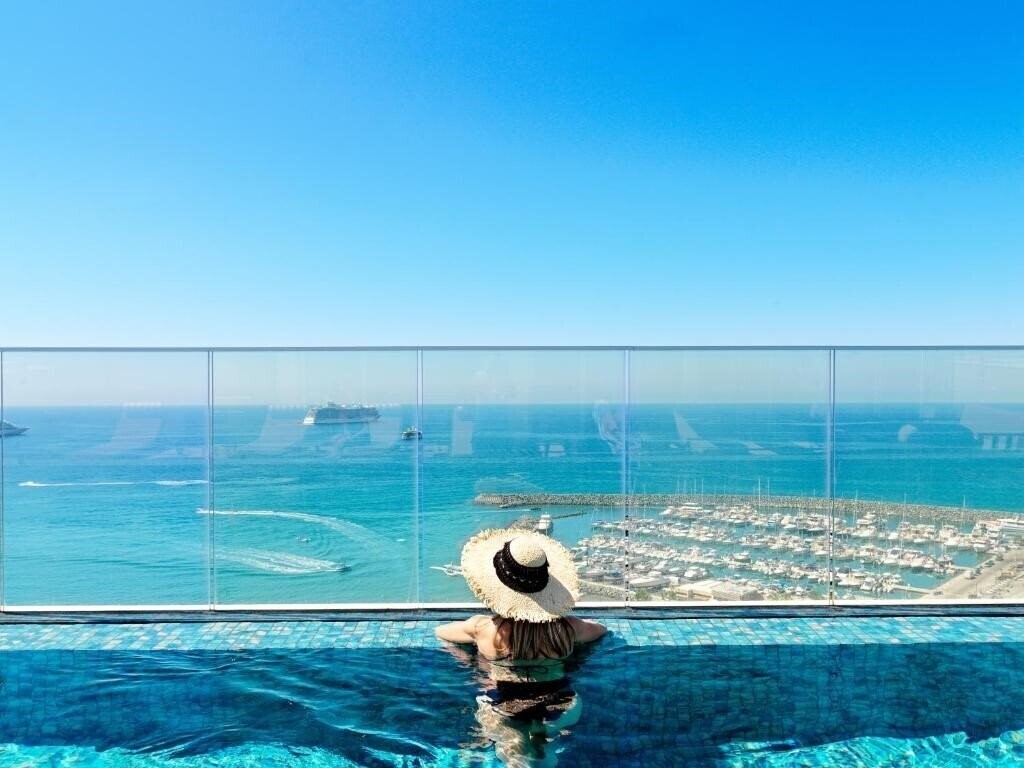 Готель The Tower at St. Raphael Resort & Marina 5*