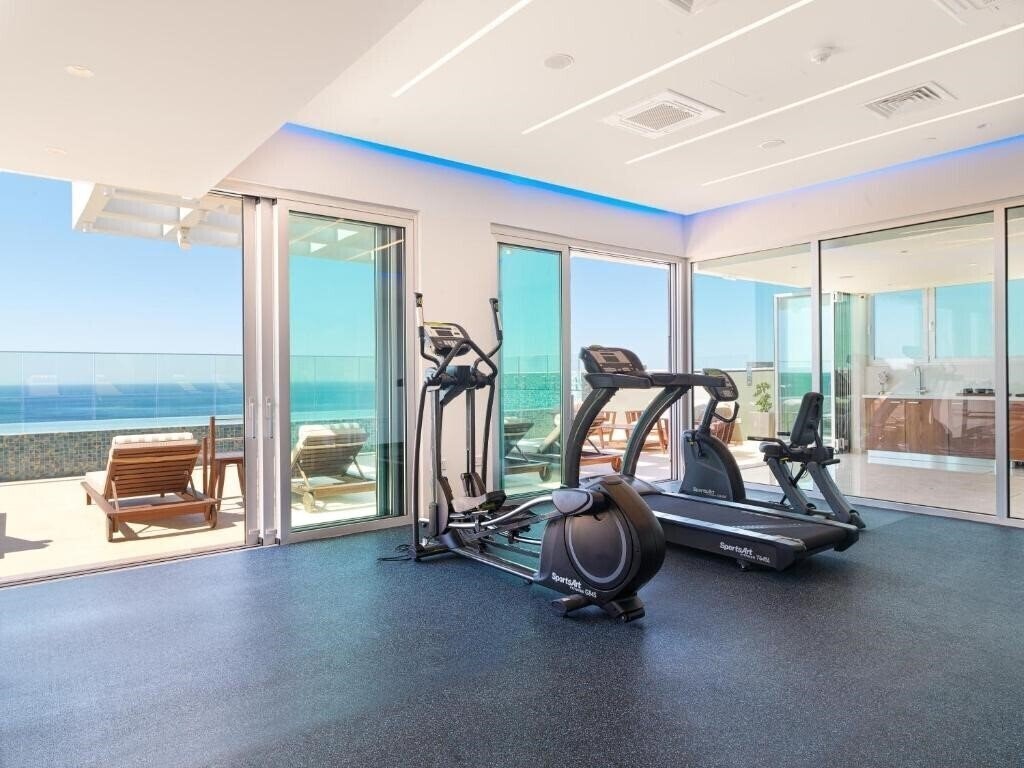 Фотографія The Tower at St. Raphael Resort & Marina 5*