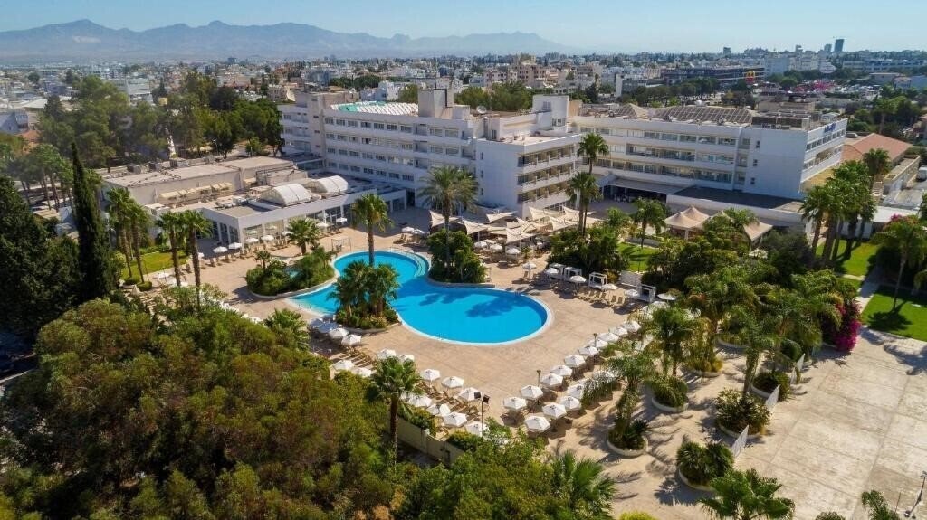 Hotel Hilton Nicosia 5*