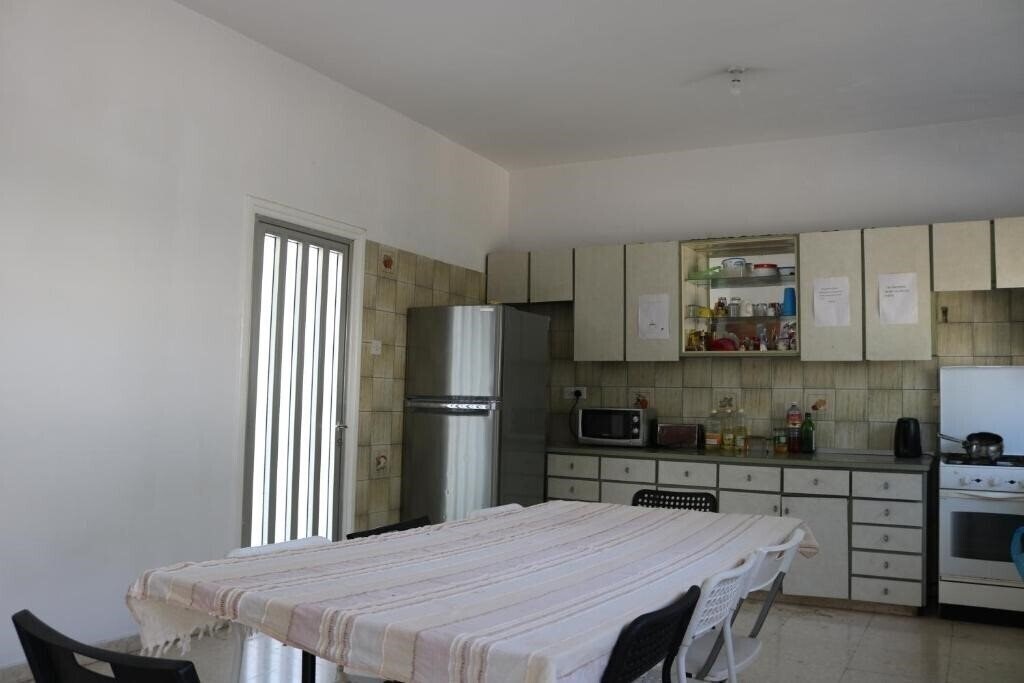 Изображение Costas Hostel Action 1*