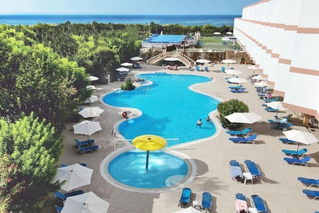 Готель Avlida Hotel 4*