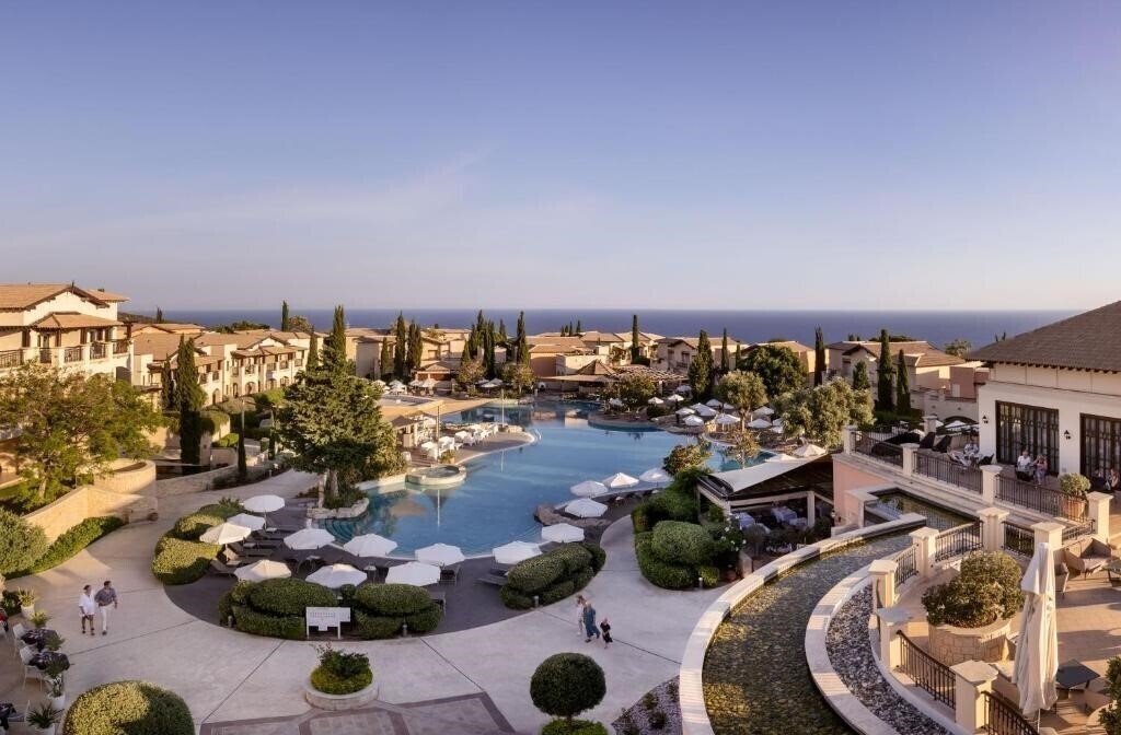 Hotel Atlantica Aphrodite Hills Hotel 5*
