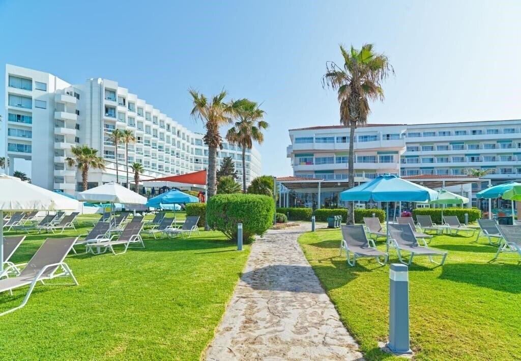 Zdjęcie Leonardo Cypria Bay 4*