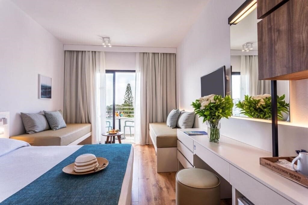 Zdjęcia Louis Phaethon Beach 4*