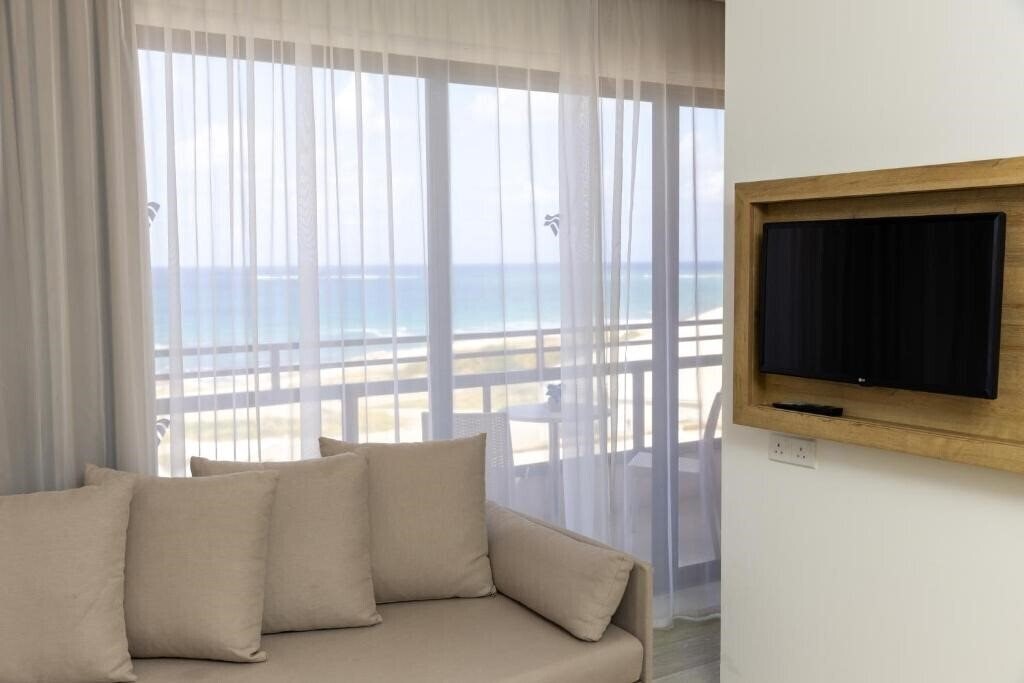 Изображение Venus Beach 5*