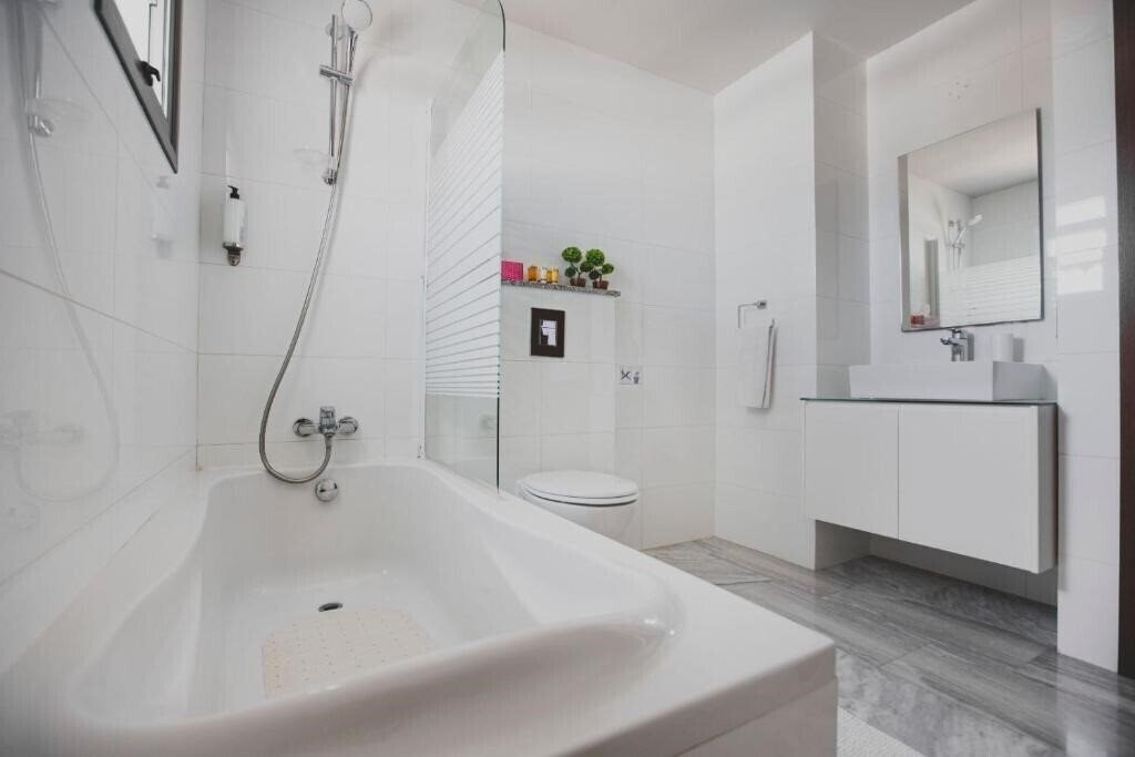 Фото Latchi Escape Hotel & Suites 3*