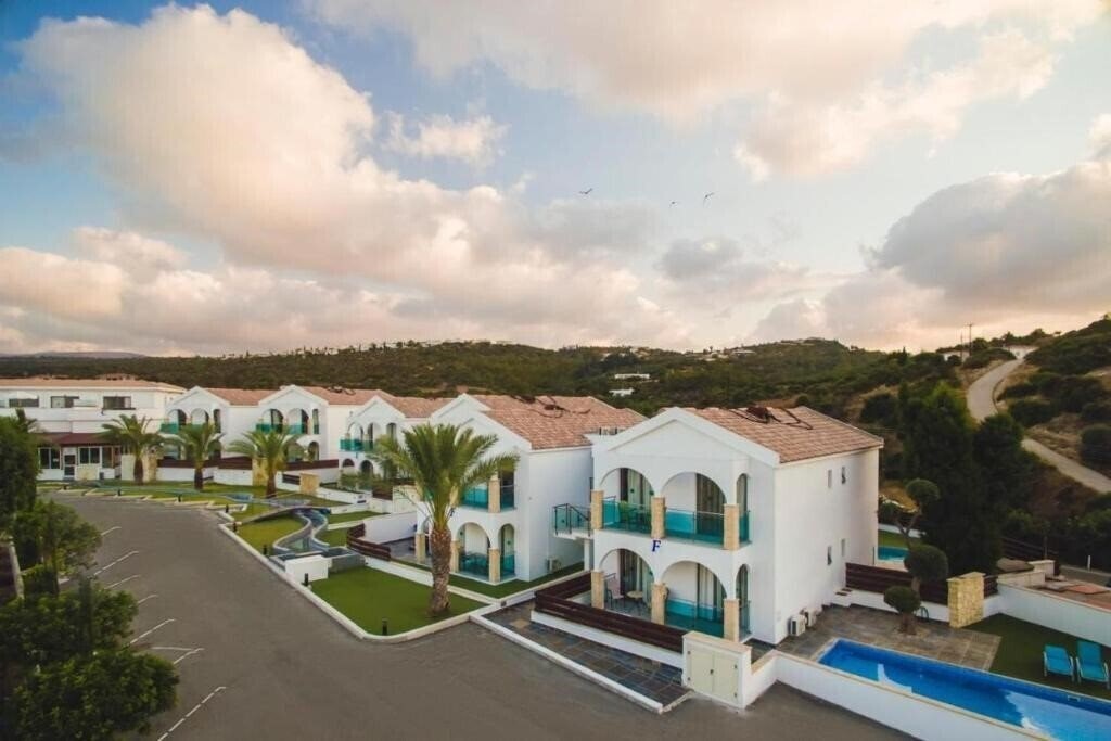 Картинка Latchi Escape Hotel & Suites 3*