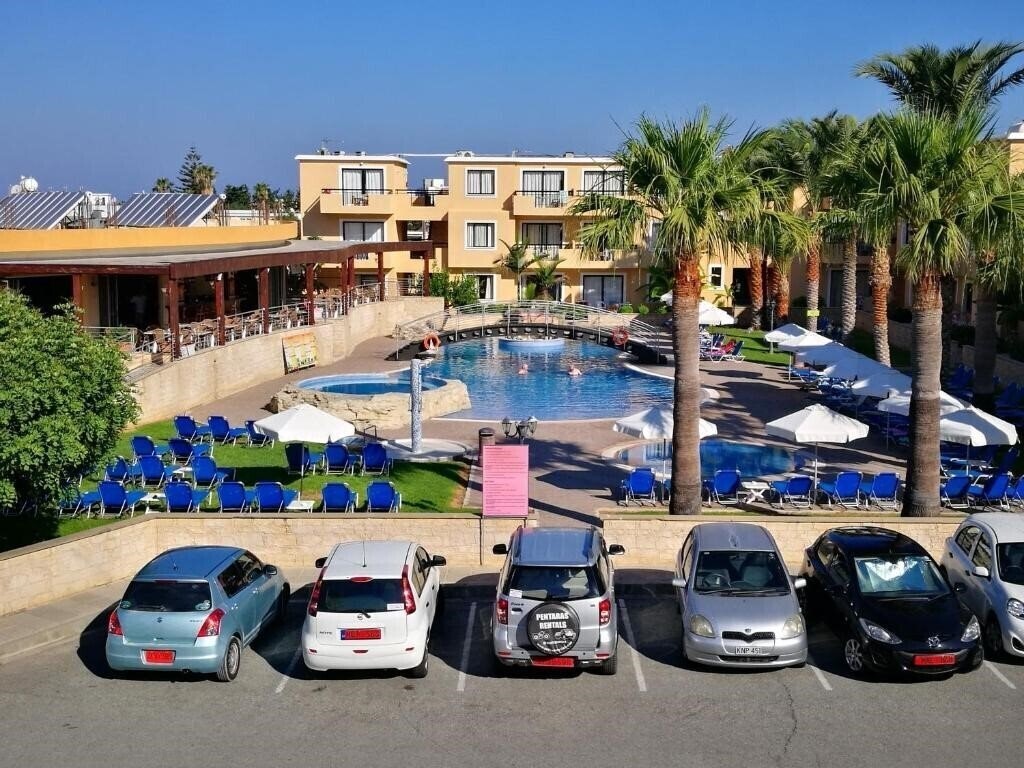 Готель Pagona Holiday Apartments 3*
