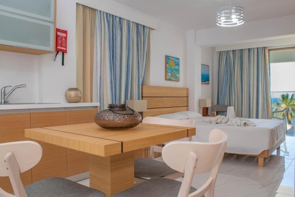 Obraz Rododafni Beach Apartments & Rododafni Holiday Villas 3*