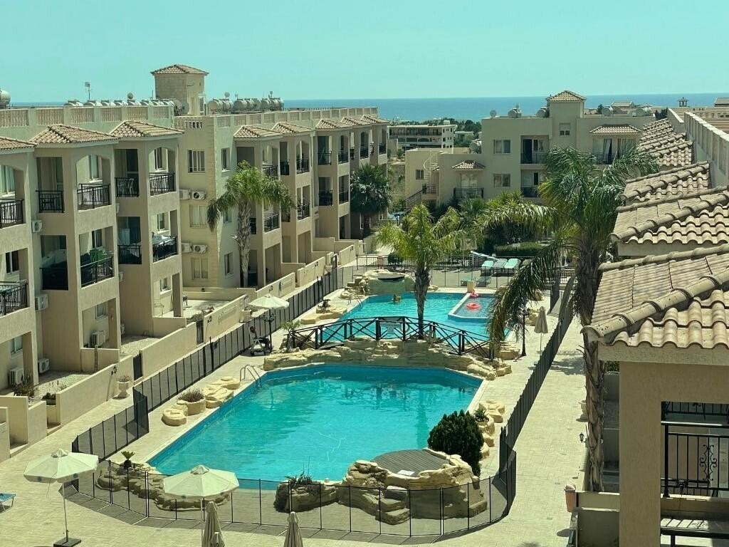 Фото Royal Sea Crest 3*