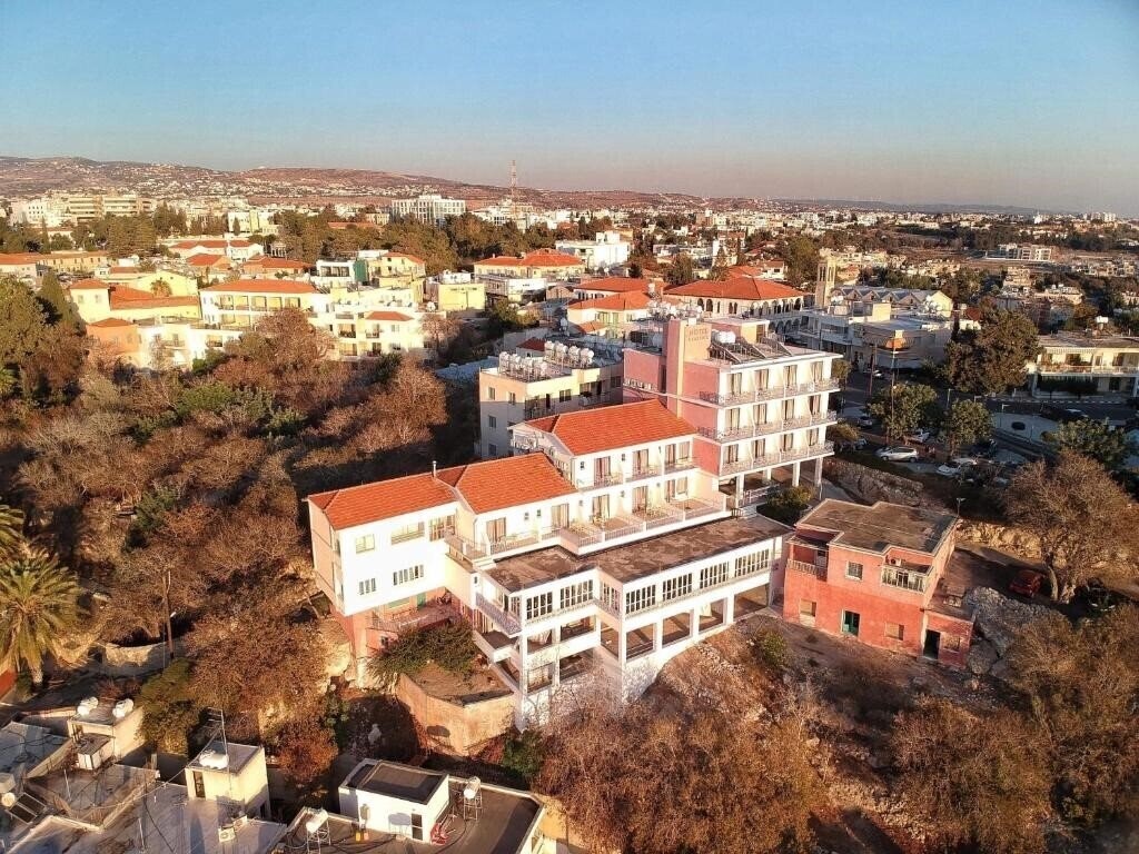 Отель Axiothea Hotel 2*