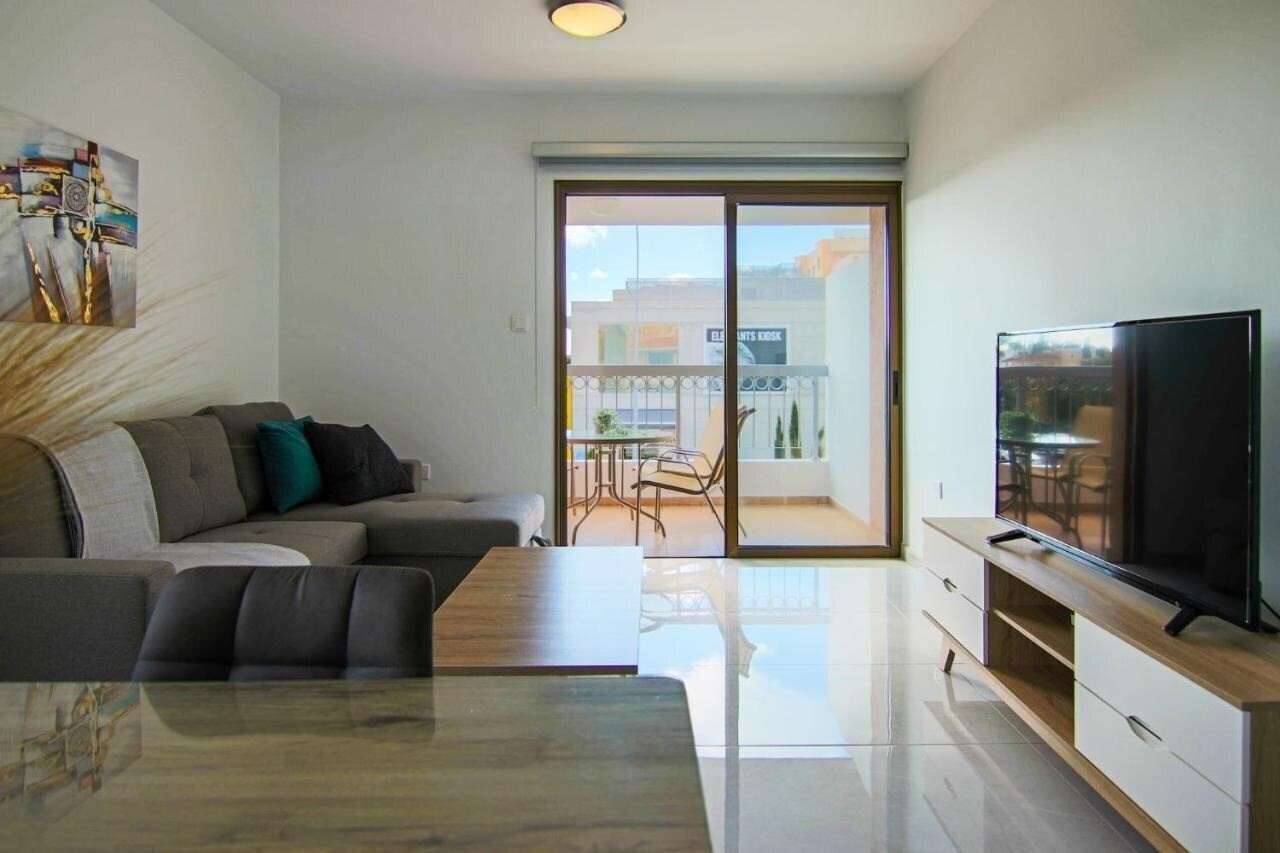 Zdjęcia Phaedrus Living: Cityview Luxury Flat Georgos 203 4*