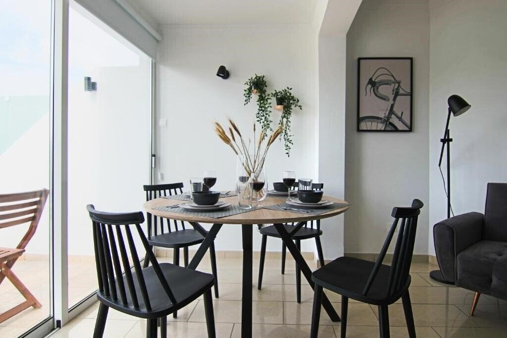 Фотографія Phaedrus Living: Seaside Junior Suite Lighthouse 63 4*