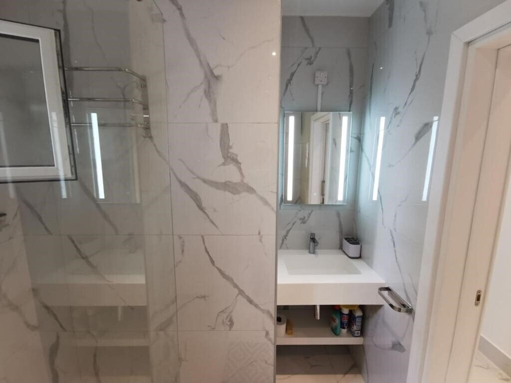 Zdjęcie Paphos Gardens Apartments 4*