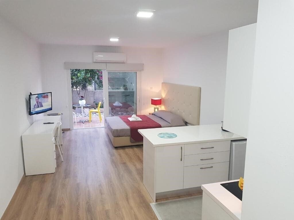Фото Ground Floor Studio 2*