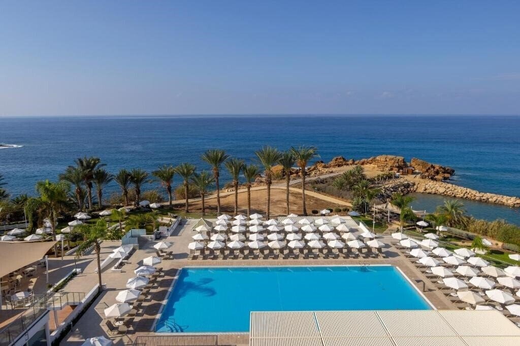 Zdjęcie Queens Bay 3*