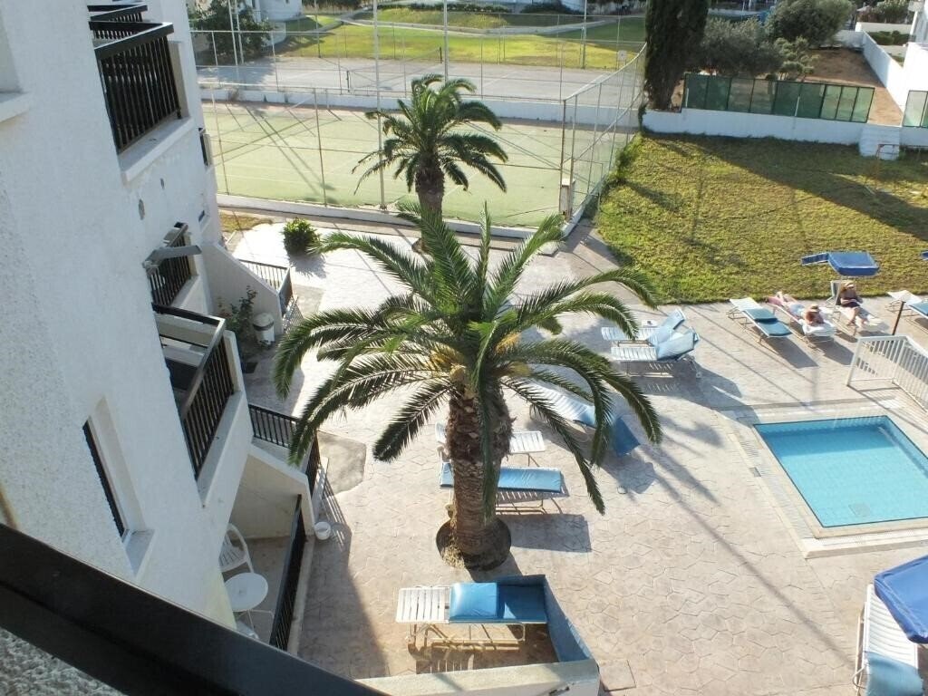 Zdjęcie Livas Hotel Apartments Apart апартаменты