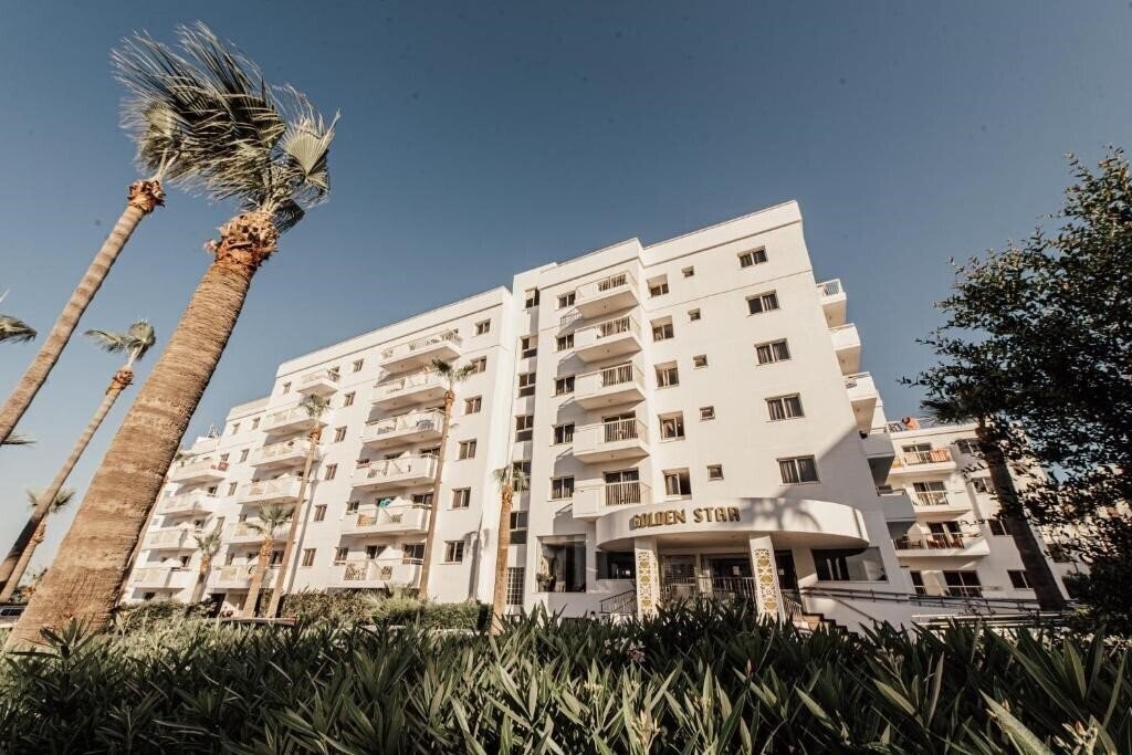 Готель Golden Star Beach Hotel 3*