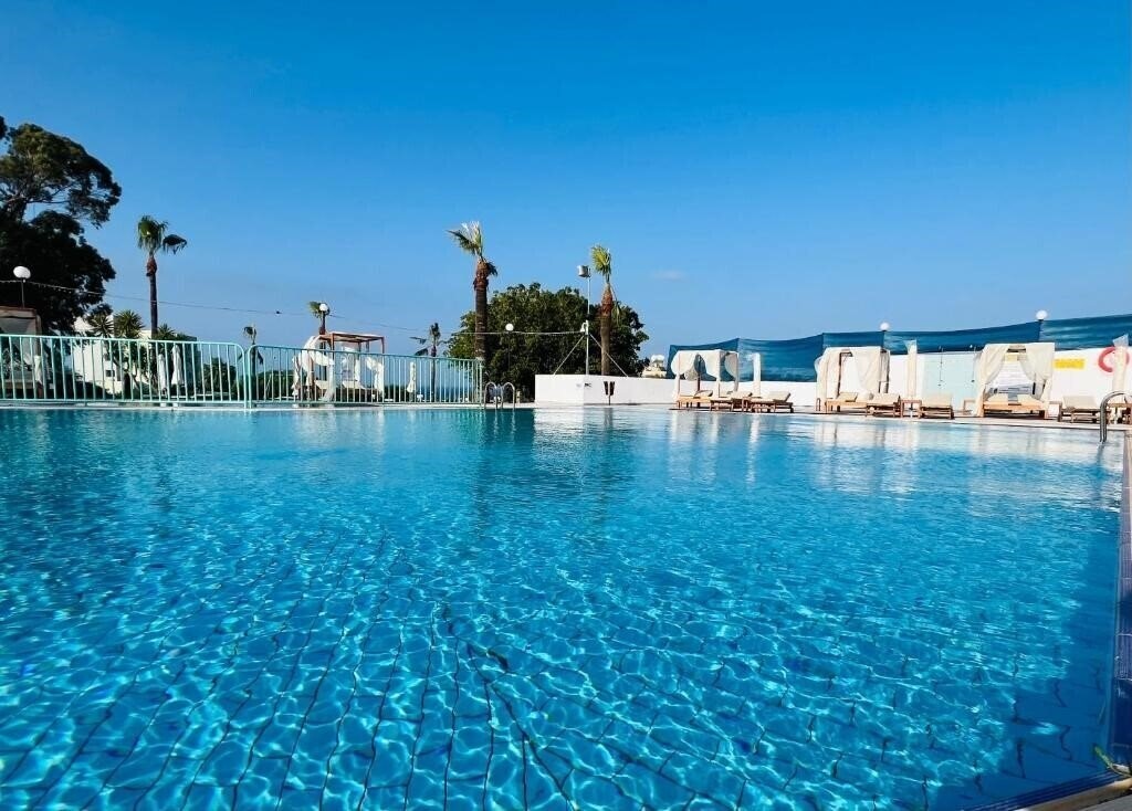 Hotel Adelais 3*