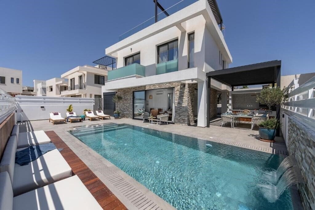 Zdjęcie Chris Le Mare Gold Luxury Villa вилла