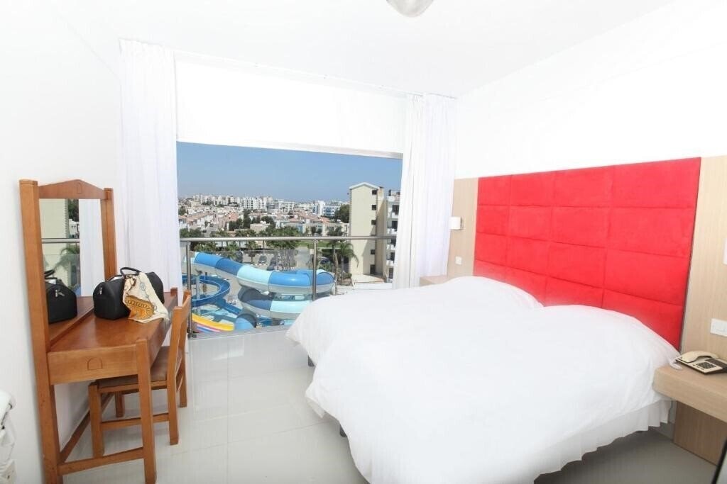 Zdjęcie Anastasia Hotel Apartments 4*