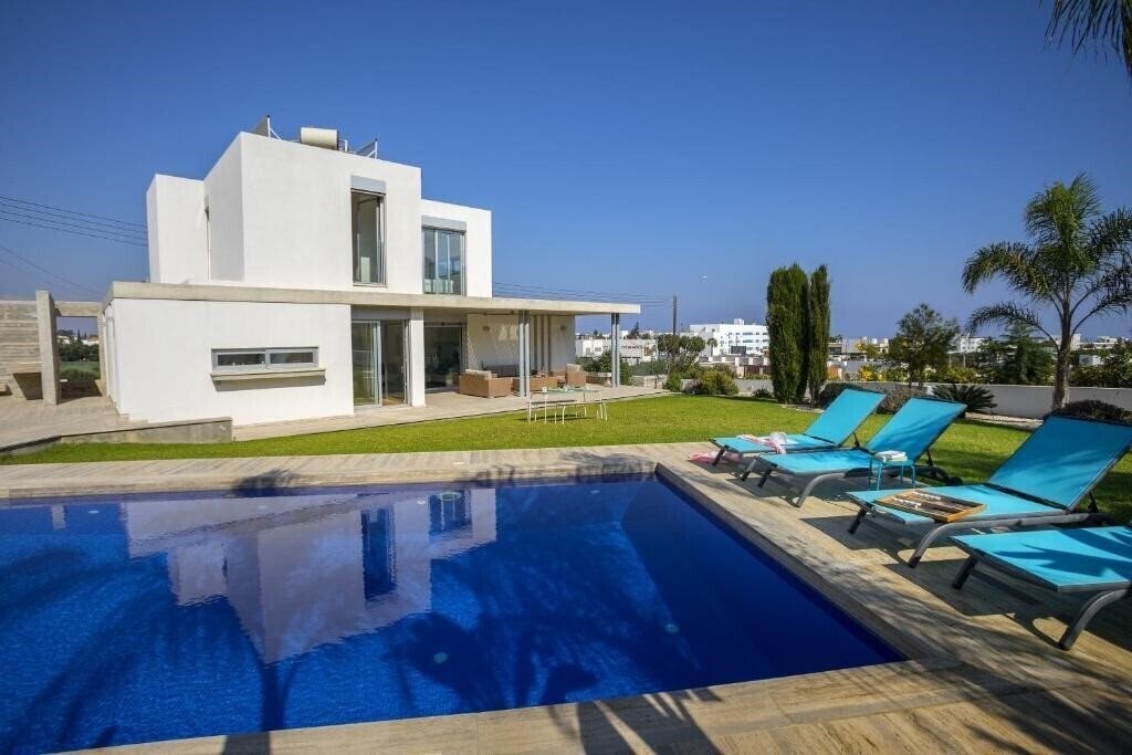 Готель Protaras Zen Villa 4*